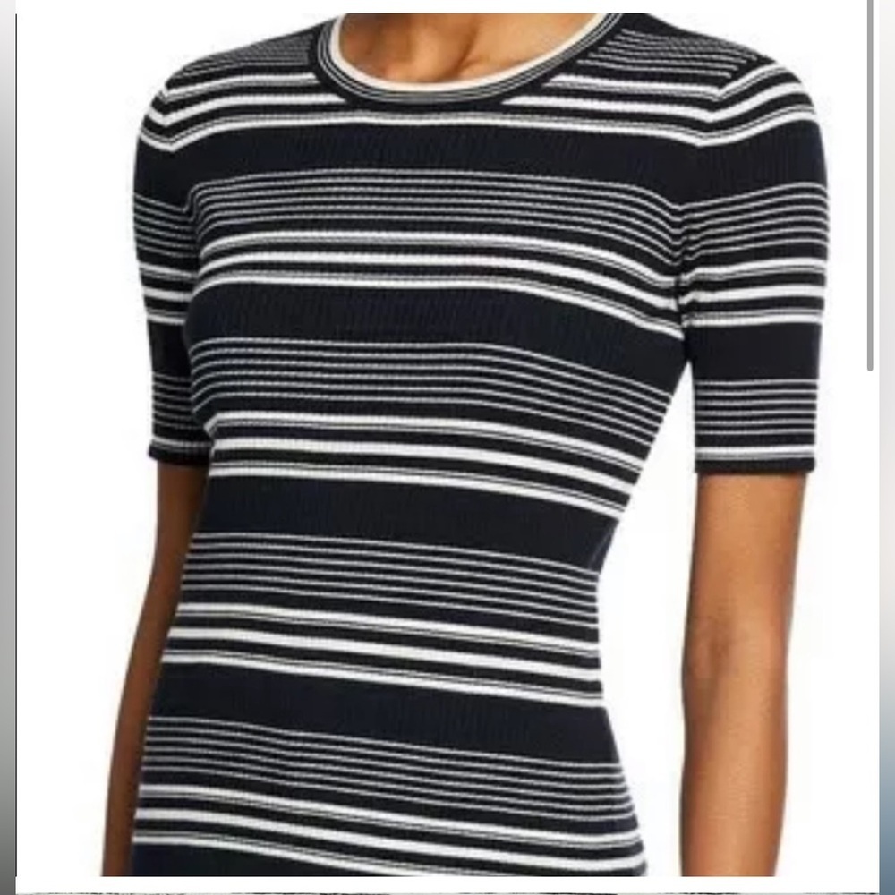 Frame Denim Women’s Navy White Striped Short Sleeve Knit Tee Size Medium